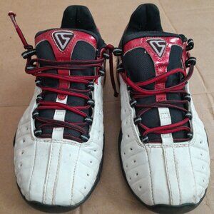 Nike Reax Run 5 Woman's White and Red Running Sneakers Size 6